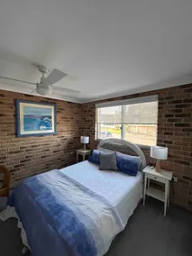 Beachcomber. Unit . Marine Parade. - Image 4