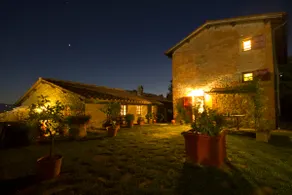 Country house with pool - Image 5