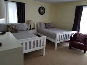 Pet Friendly Winter Lodge, sleeps 12, SuperHost - Image 5