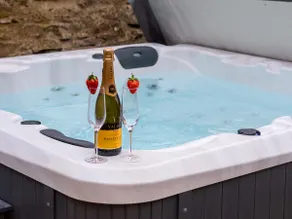 The Nook by Luxury Travel Emporium Asygarth - Image 3