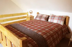 Swallow's Nest. A Loch Lomond Hideaway - Image 3