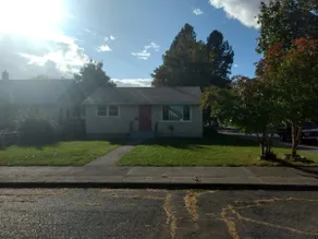 Updated Home Great Location DISCOUNTS AVAILABLE! - Image 3