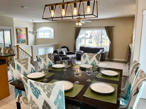 Spacious 3 bedroom house with fireplace & garage - Image 4
