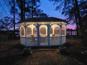 Four Reel Riverfront Cottage - Image 3
