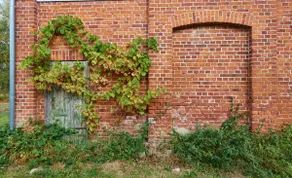 A loft in the countryside. - Image 5