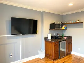 *Cozy Studio | Great Location | On-site Laundry 6 - Image 4