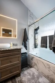 LUXURY EL PASO THEMED HOME W/ FUTURISTIC SHOWERS - Image 3