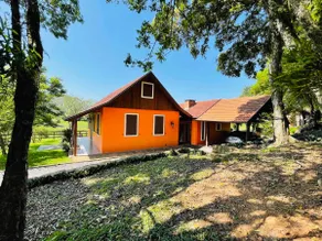 Ranch with pool and lake. - Image 2
