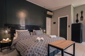 Filoxenia Luxury Studios & Apartments - Image 4