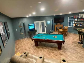Rogers Retreat 5 bdrm 3 bath, game room and garage - Image 3