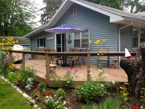 Sandy Feet Cottage, Port Huron - 1 Block to Lake - Image 3