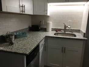 Charming One Bedroom Apt near the U of M # B206 - Image 2