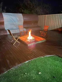 Family Escape: 200m to Lake with Epic Outdoor Area - Image 4