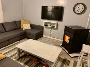 Decked Out Cottage - Image 3
