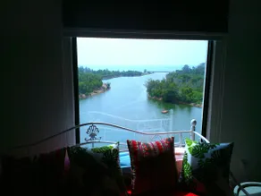 Labuan Bilek - 3 br 2 bth 8 beds Premium Seaview - Image 3
