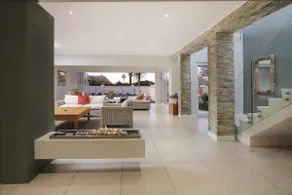 269 on Main Holiday Home - Image 4