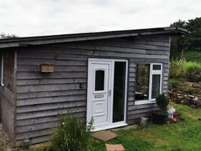 Quirky guest house with own garden in very well connected location - Image 4