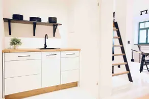 Modern Loft with Sandstone Vaults + Free Parking - Image 2