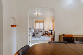 Modern Downtown Retreat In The Heart Of Pella - Image 3