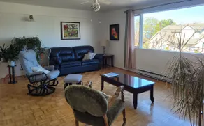 Apartment just a stone’s throw from Lac Saint-Jean - Image 2