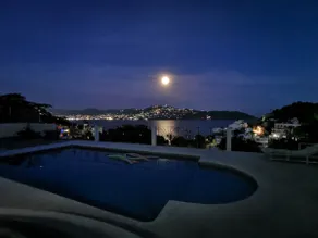 House with a view of Acapulco Bay - Image 3