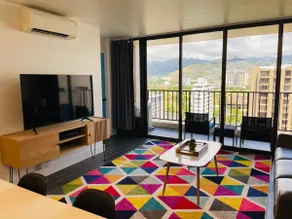 Waikiki Banyan Rainbow Suite - Free Parking and AC - Image 5
