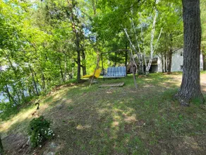 Happy Lakeside Getaway - Image 4