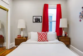 Massive 6BR & 4BA Private Duplex Townhouse Central - Image 2