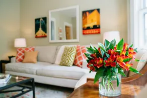 Spacious 3BR with Parking Option, Steps to Metra! - Image 3