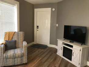 Brady's Bungalow - Image 4