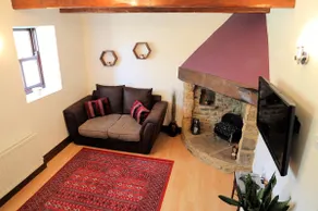 Stowhouse Farm Cottages - Image 4