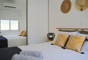 Phaedrus Living: Seaside Luxury Flat Lighthouse 68 - Image 3