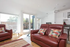 Luxury 3 bedroom apartment - fabulous views - Image 3