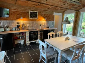 Charming home on Lake Felix, also great with a dog - Image 2