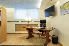 Spacious Flat in Grunewald Villa - Image 2