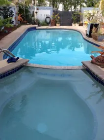 Gorgeous Place with Pool and Patio - Image 2