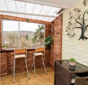 4 bedroom accommodation in Rhayader - Image 5