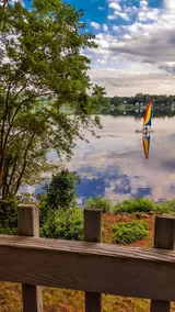 Lakefront Vacation Home - Image 2