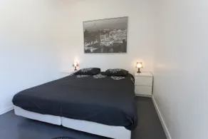 Spacious villa with heated pool and EV charger - Image 3