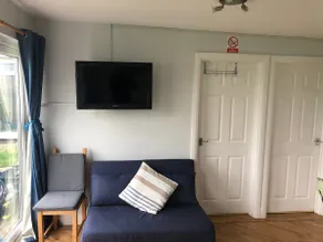 Camber Sands Holiday Pk - Lovely 2 Bedroom Chalet - Image 3