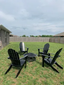 BEACHIN' BUNGALOW - firepit & fenced in backyard! - Image 2