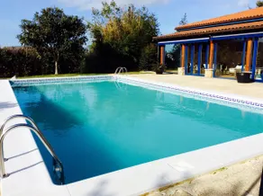 A villa with a private pool for 8 people - Image 2