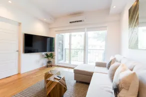 Spacious 2 Bedroom Condo in Little Italy - Image 2