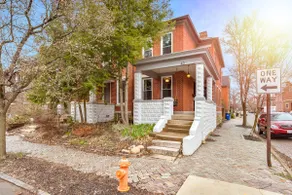 TRENDY 3 Bd in German/Merion Village - Image 2