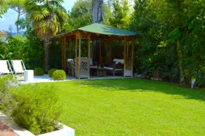 Villa Forte dei Marmi 600m do mar com jacuzzi no jardim - Image 5