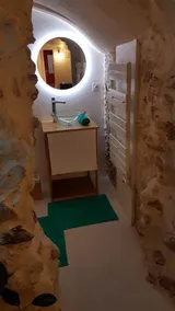 ENTIRE HOUSE IN OLD ANTIBES/JACUZZI/ FOR 4 - Image 4