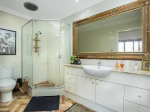 Venetian Canals Mandurah Apartment - Image 4