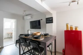 Apartment3 with terrace and a view near Amoreiras - Image 2