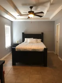 Entire Home in Central Laredo - Image 3