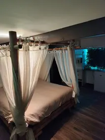 Guest suite with jacuzzi - Image 3